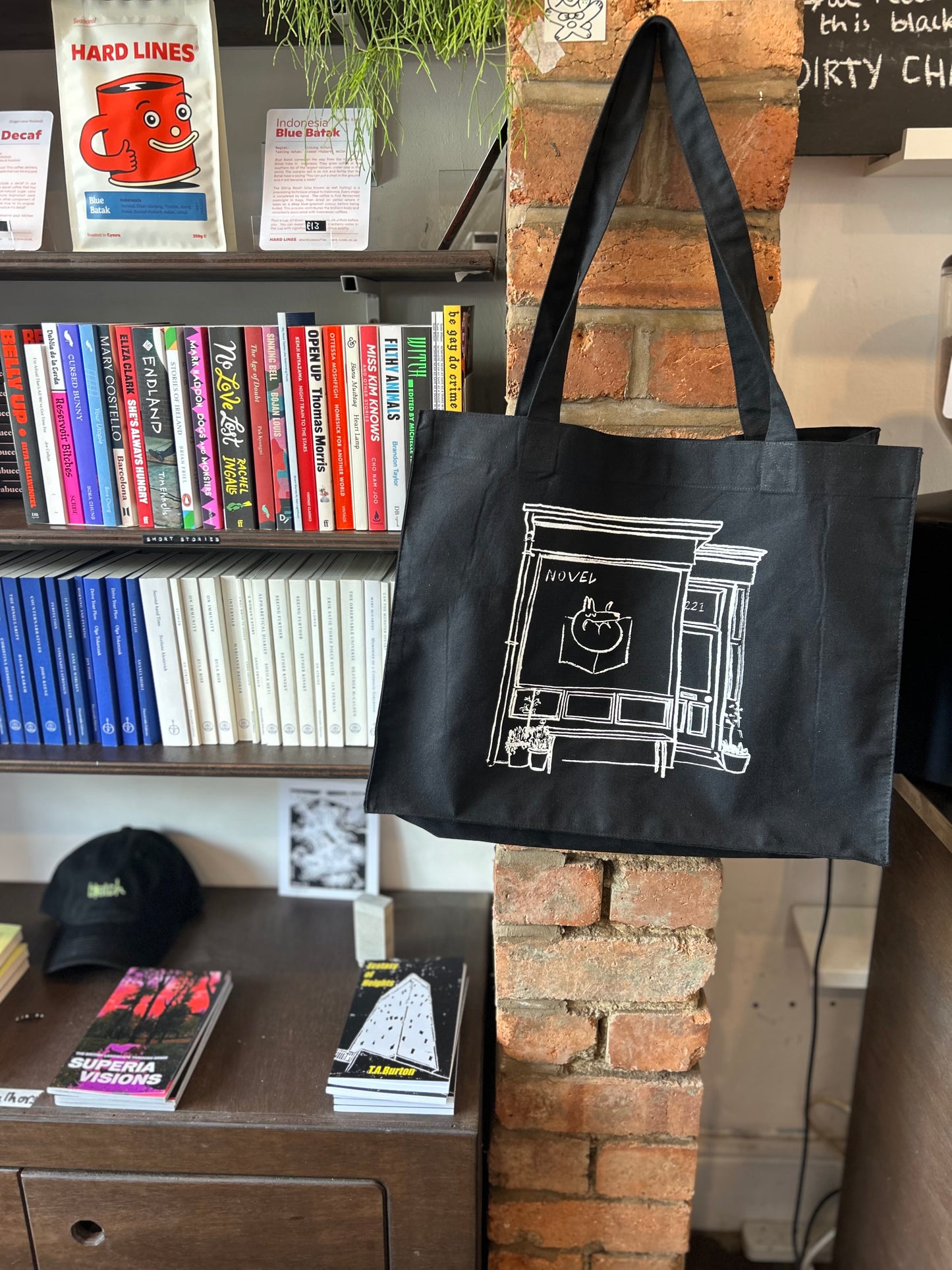 Novel XL tote bags