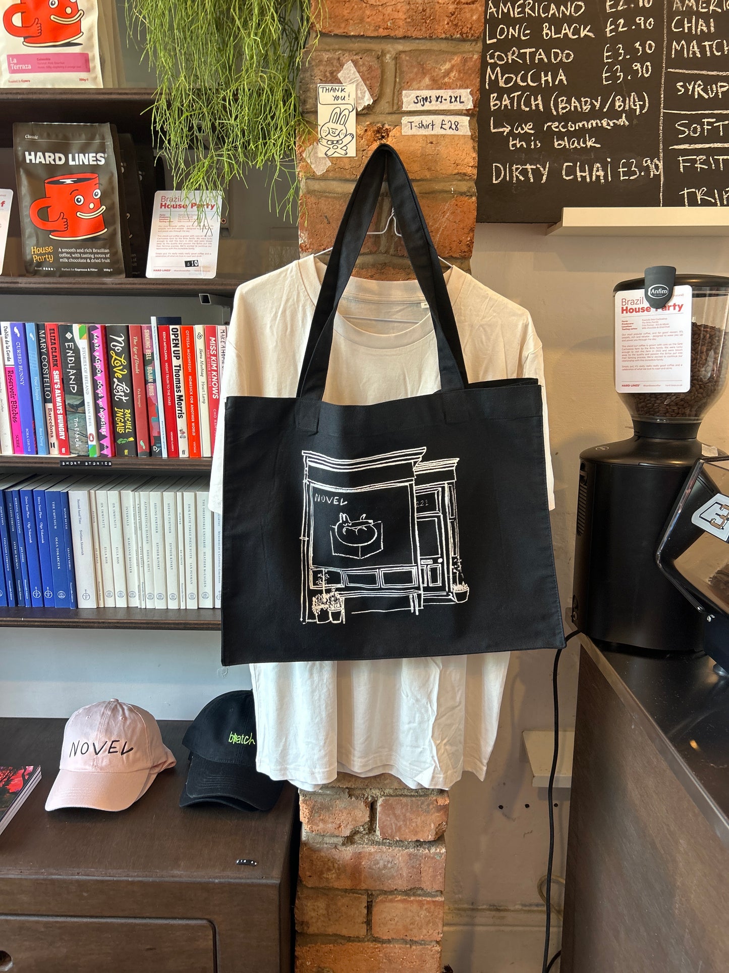 Novel XL tote bags